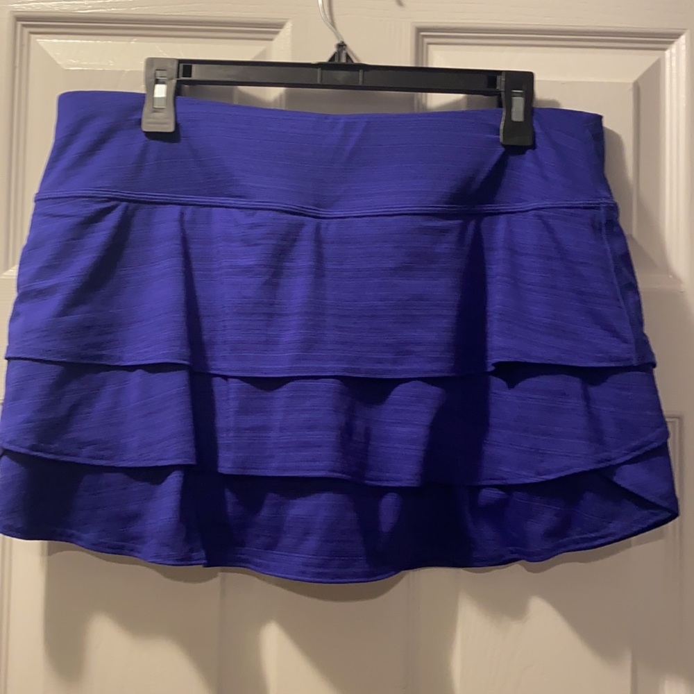 Athleta swagger skort size Large Purple- EUC